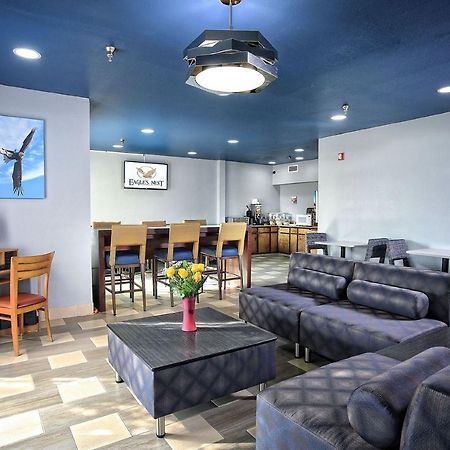 סטייטסבורו Eagles Nest Inn מראה חיצוני תמונה