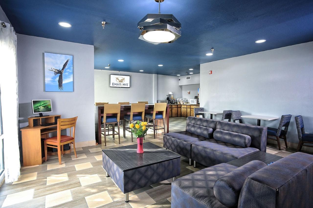 סטייטסבורו Eagles Nest Inn מראה חיצוני תמונה