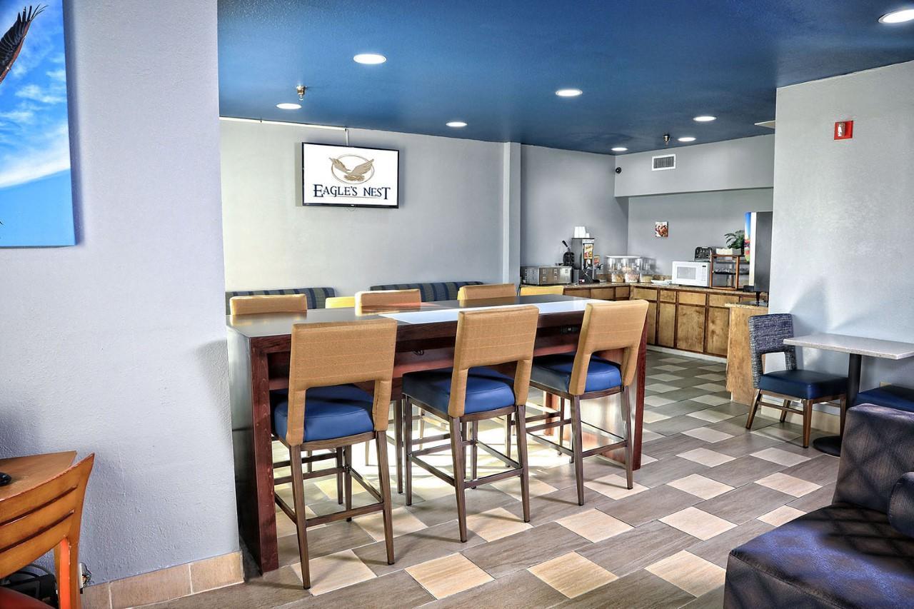סטייטסבורו Eagles Nest Inn מראה חיצוני תמונה