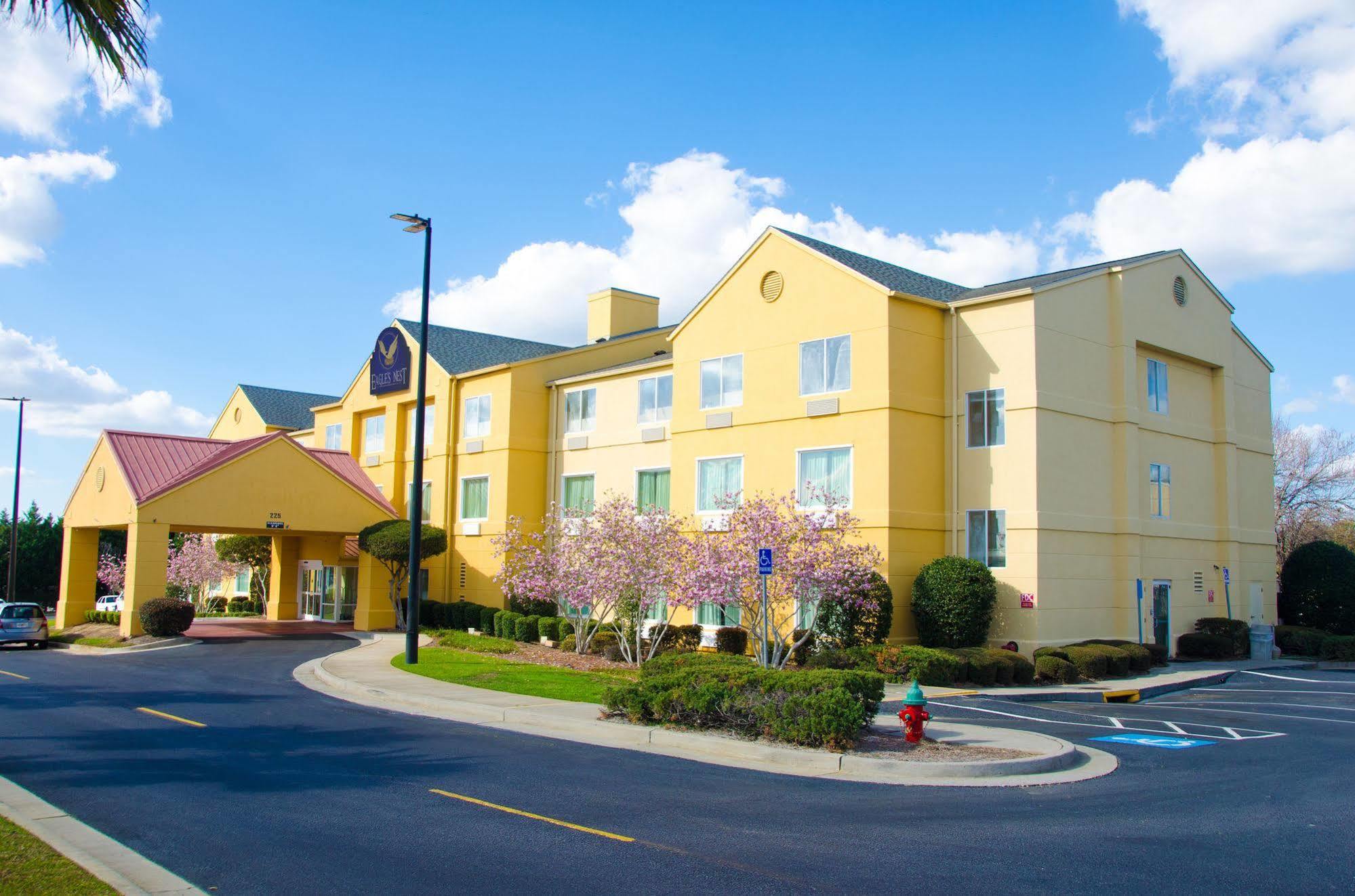 סטייטסבורו Eagles Nest Inn מראה חיצוני תמונה
